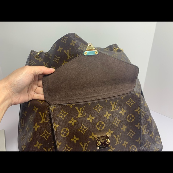 Auth Louis Vuitton Metid Hobo - Picture 8 of 16